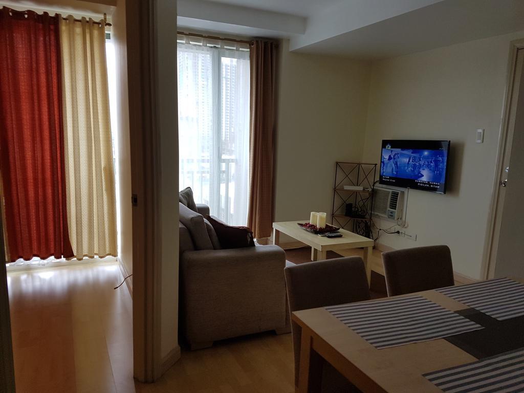 Ortigas 2 Bedroom Corner Unit With 2 Queen Across Shangrila Manila Exterior photo