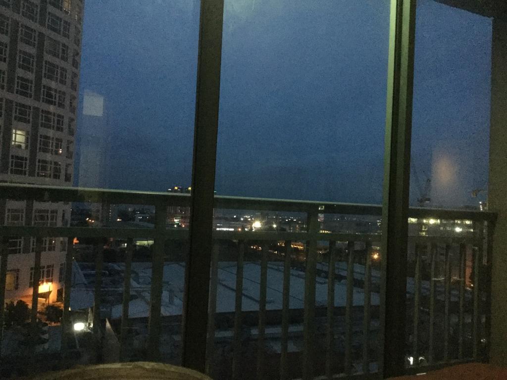 Ortigas 2 Bedroom Corner Unit With 2 Queen Across Shangrila Manila Exterior photo